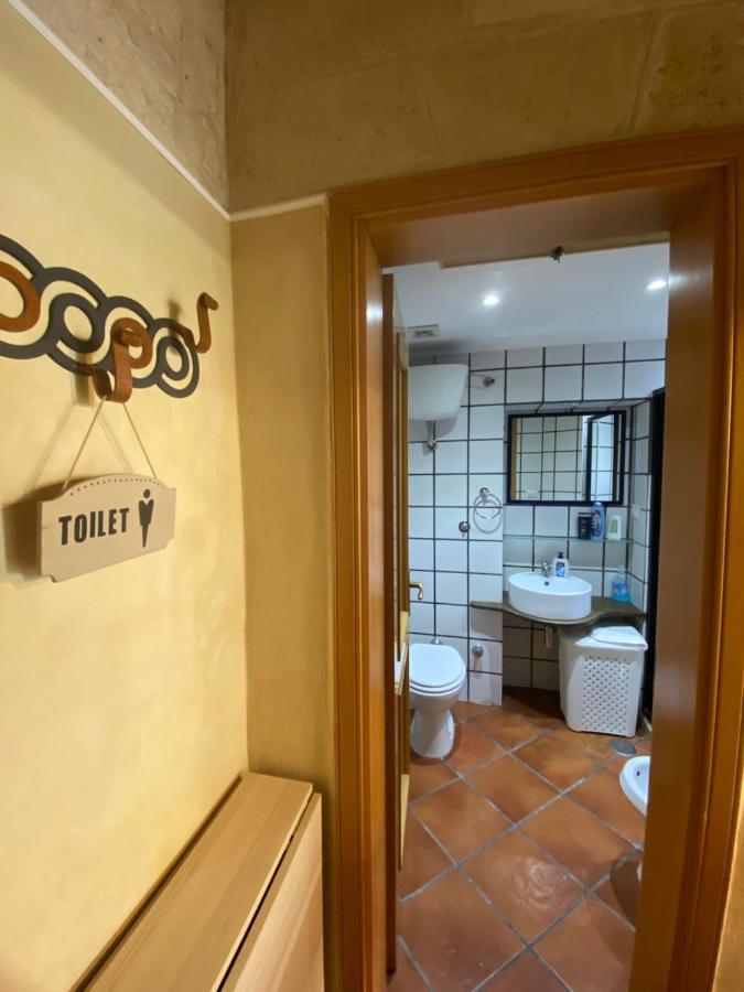 Dimora In Centro Panzió Trani Kültér fotó
